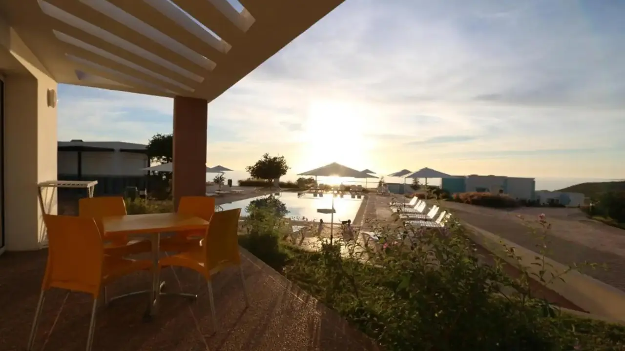 Lunja Village
