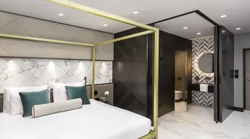 Lure Hotel & SPA