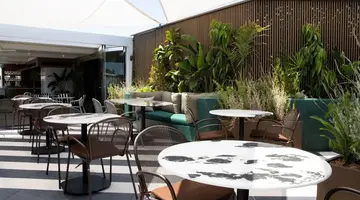 Luwian Hotel