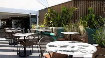 Luwian Hotel