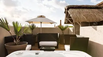 LUX* BELLE MARE