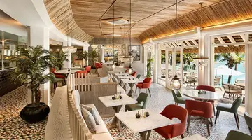 LUX Grand Gaube 5
