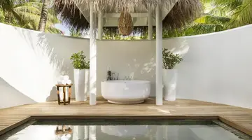 LUX South Ari Atoll 5
