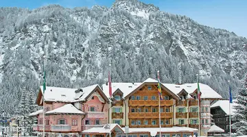 Luxury Hotel Grand Chalet Soreghes