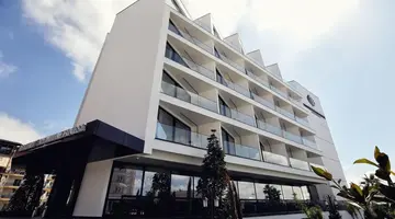 Luxury Premium Finese