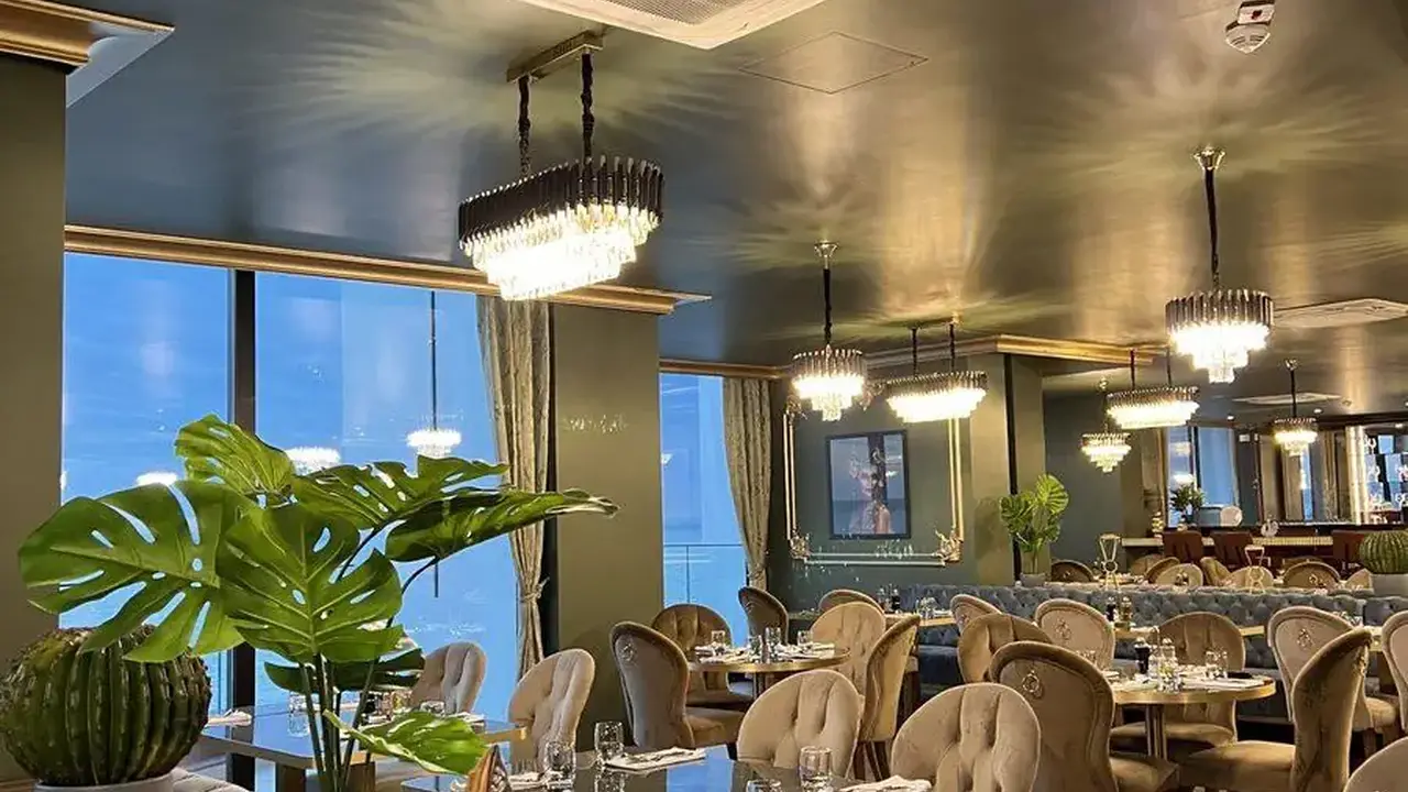 Luxury Premium Finese