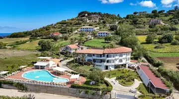 LUZIA AGRIRESORT