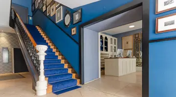Lx Boutique Hotel