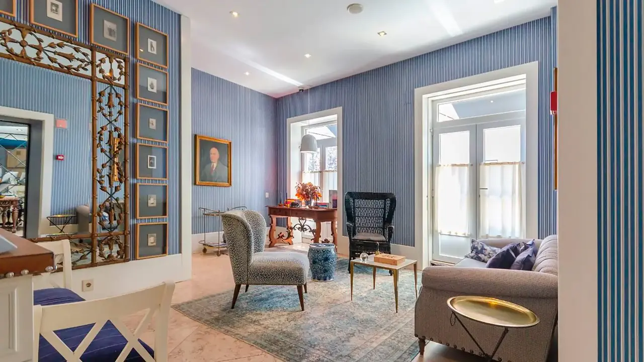 Lx Boutique Hotel