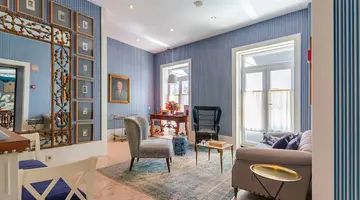 Lx Boutique Hotel