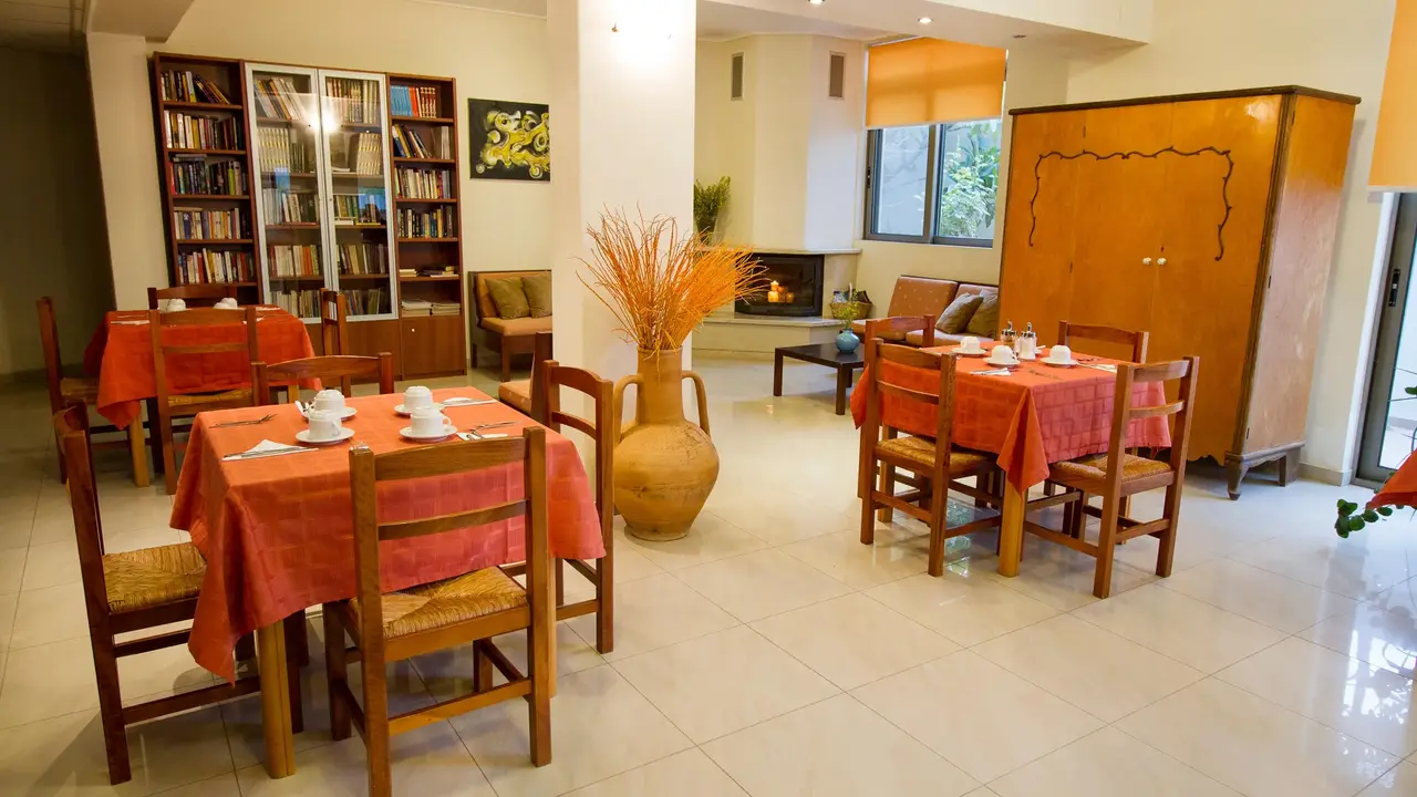 Lycasti Maisonettes