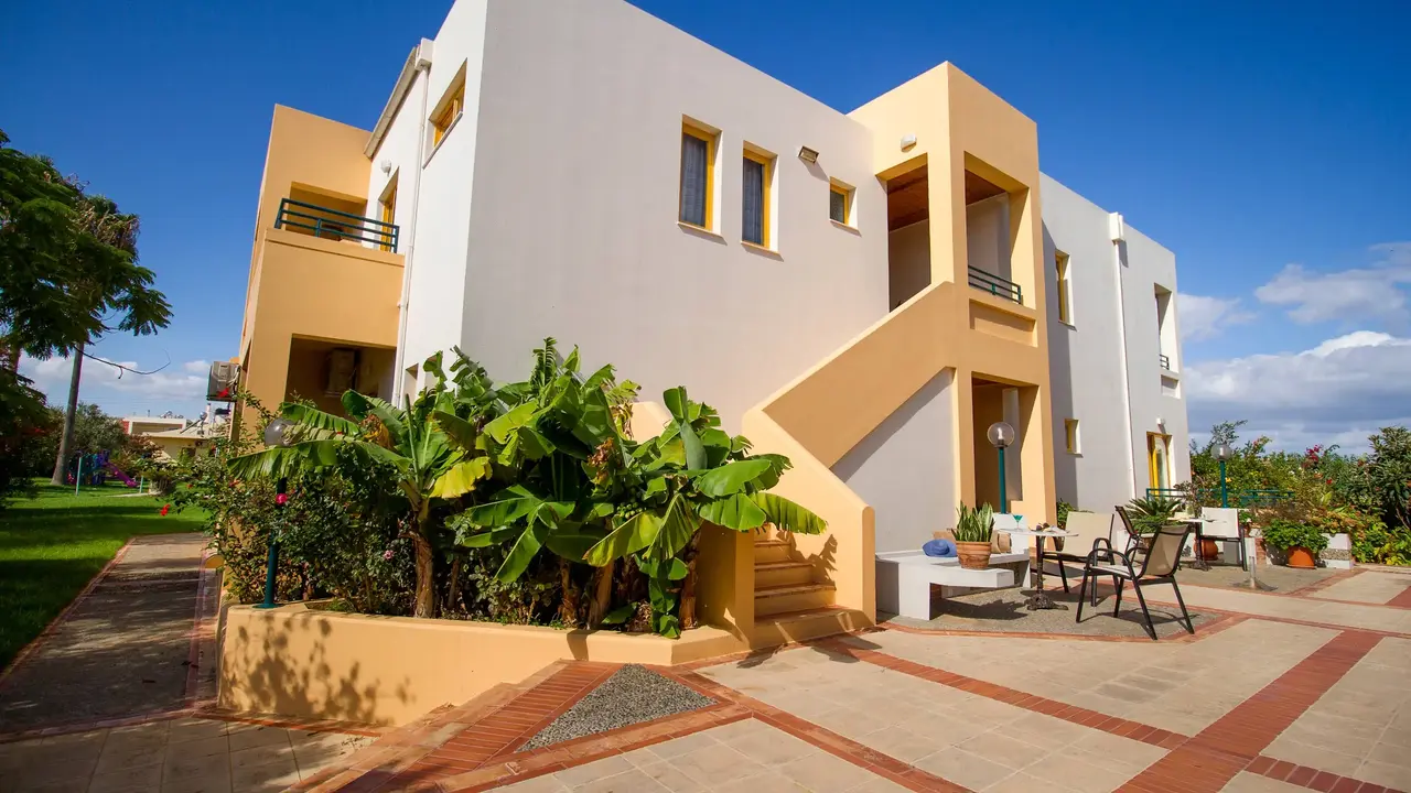 Lycasti Maisonettes