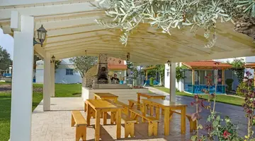Lydia Maris Hotel