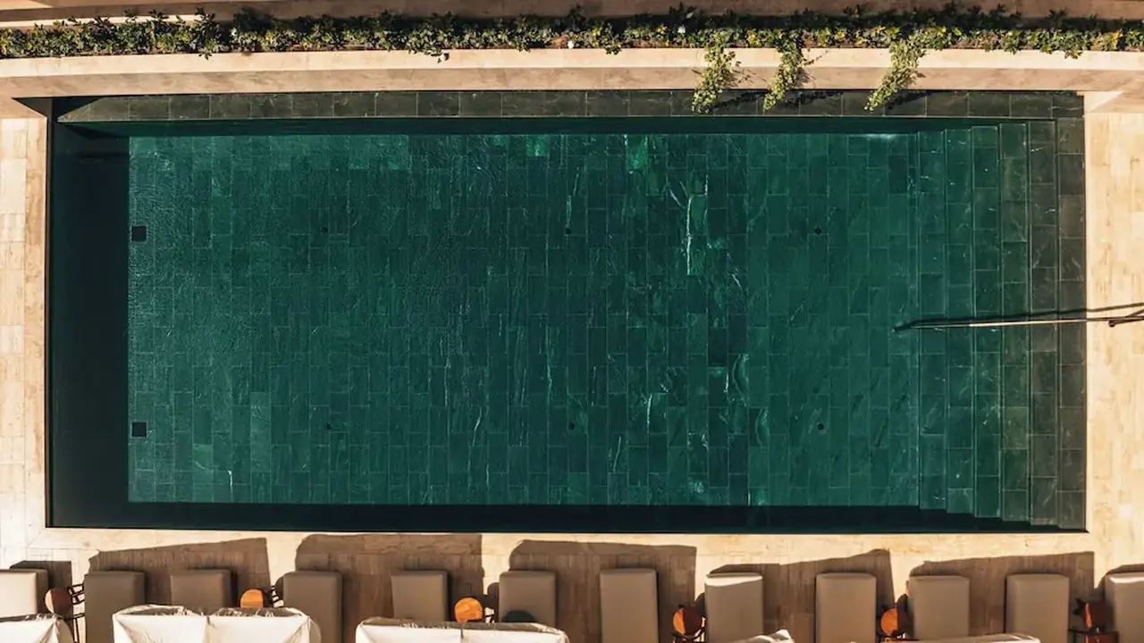 M Boutique Hotel - Designed for Adults