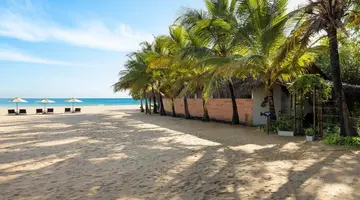 Maalu Maalu Resort & Spa Pasikuda