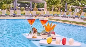 Mabrouk Hotel & Suites (Adult Only)