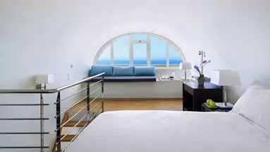 Macaris Suites and Spa
