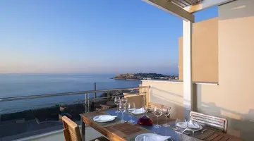 Macaris Suites and Spa