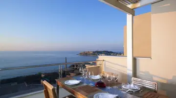 Macaris Suites and Spa