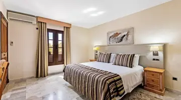 Macdonald Villacana Club Resort
