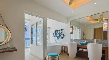 MACHCHAFUSHI ISLAND RESORT & SPA MALDIVES [Ex. CENTARA GRAND ISLAND RESORT & SPA MALDIVES]