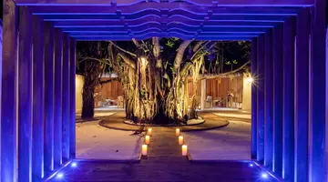 MACHCHAFUSHI ISLAND RESORT & SPA MALDIVES [Ex. CENTARA GRAND ISLAND RESORT & SPA MALDIVES]