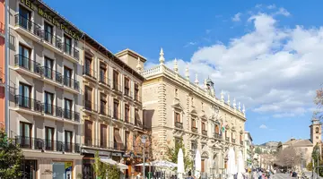 Macia Plaza
