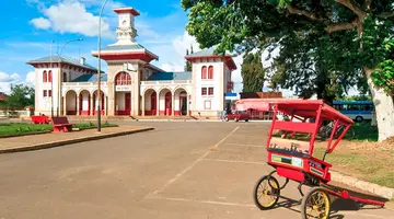 Madagaskar - aleja baobabów i parki narodowe