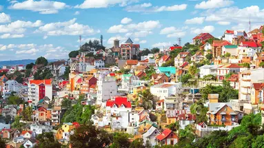 Madagaskar - aleja baobabów i parki narodowe