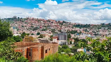 Madagaskar - aleja baobabów i parki narodowe