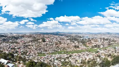 Madagaskar - aleja baobabów i parki narodowe