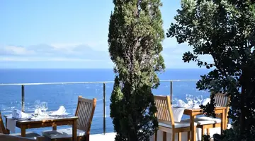 Madeira Regency Cliff