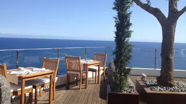 Madeira Regency Cliff