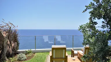 Madeira Regency Cliff