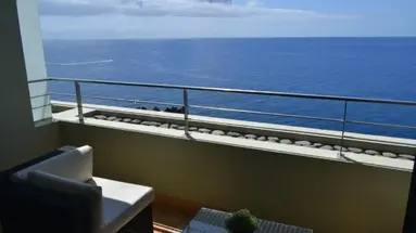 Madeira Regency Cliff