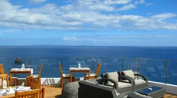 Madeira Regency Cliff