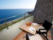 Madeira Regency Cliff