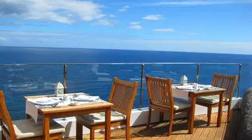 Madeira Regency Cliff
