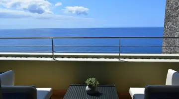 Madeira Regency Cliff