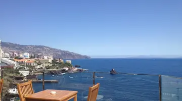 Madeira Regency Cliff