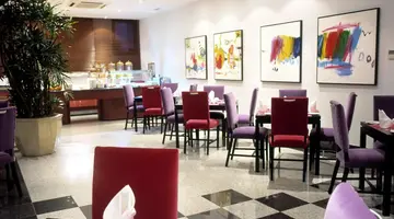 Madeira Regency Cliff