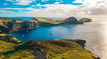 MADEIRA WYSPA WIECZNEJ WIOSNY