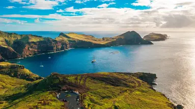 MADEIRA WYSPA WIECZNEJ WIOSNY