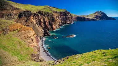 MADEIRA WYSPA WIECZNEJ WIOSNY