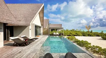 MADIFUSHI PRIVATE ISLAND
