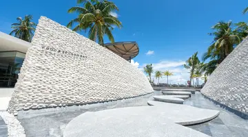 MADIFUSHI PRIVATE ISLAND