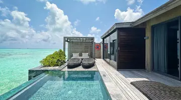 MADIFUSHI PRIVATE ISLAND