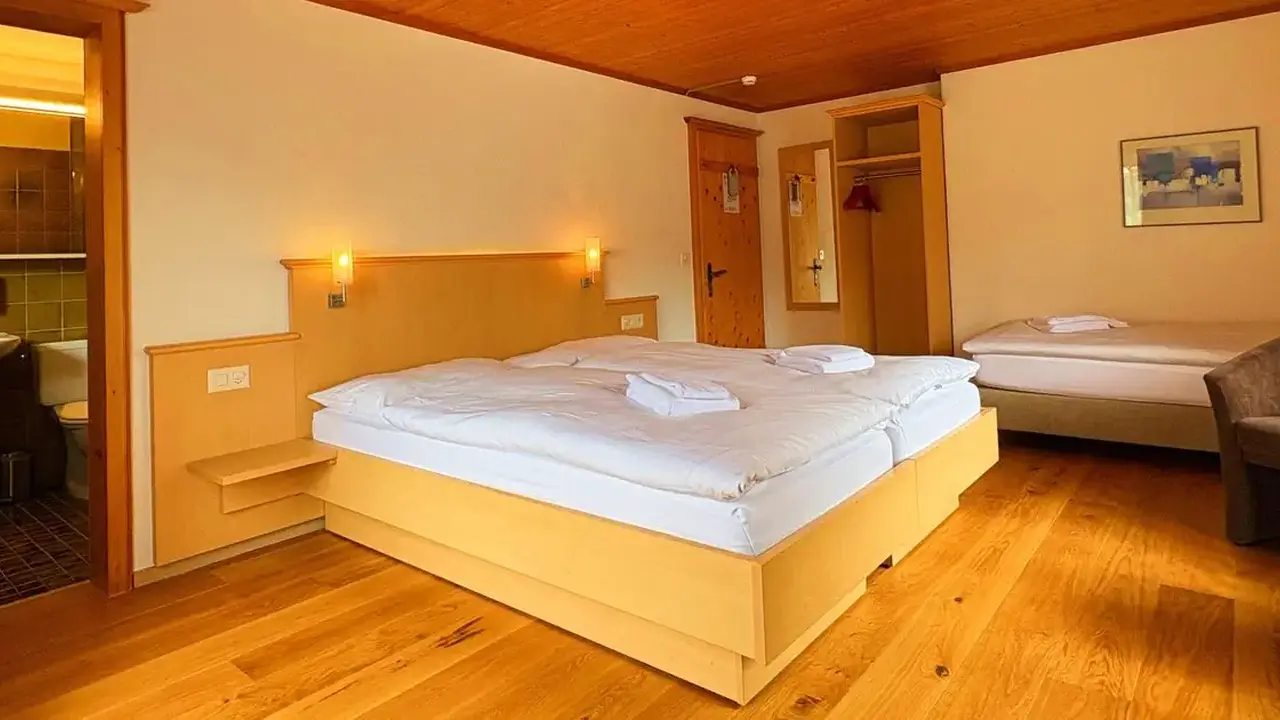 Madrisa Lodge