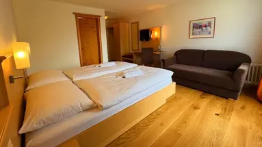 Madrisa Lodge