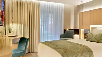 Maestral Resort and Casino